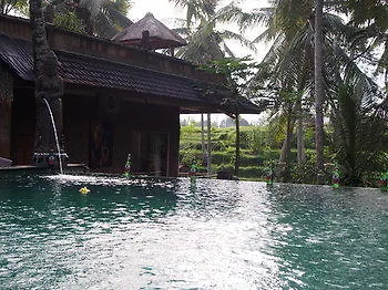 Junjungan Pool & ウブド