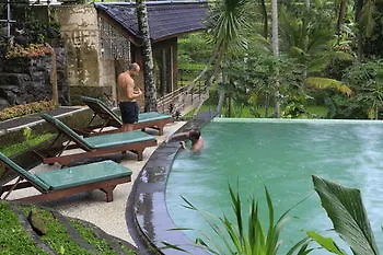 Junjungan Pool & 3* ウブド